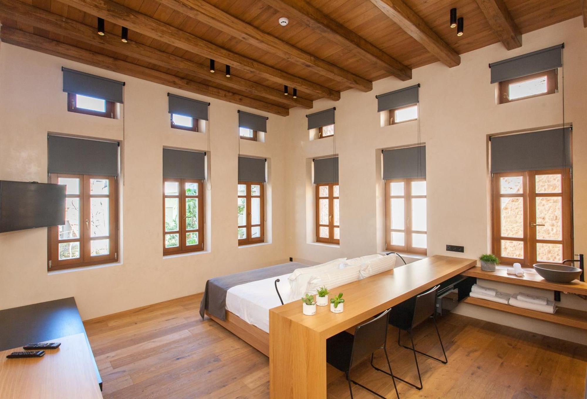 Monastery Estate Venetian Harbor Hotel Ханя Екстериор снимка